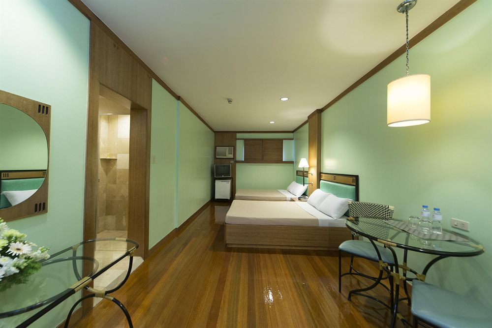 Hotel The Mabuhay Manor à Pasay Extérieur photo
